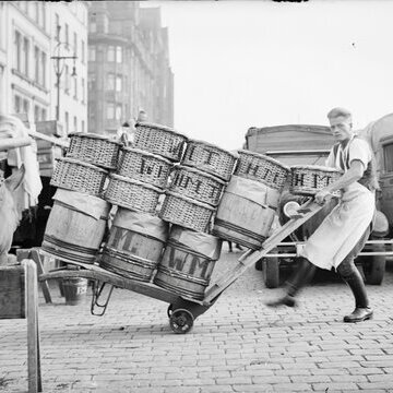 Öffentliche Führung durch die Ausstellung: Schippermütz und feiner Zwirn – Fide Struck fotografiert Arbeitswelten an der Waterkant 1930-1933